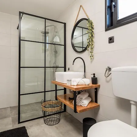 Pet Friendly In With Sauna *