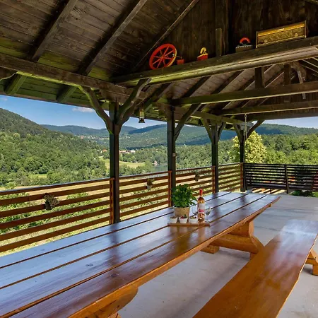 Holiday home Pet Friendly In With Sauna *